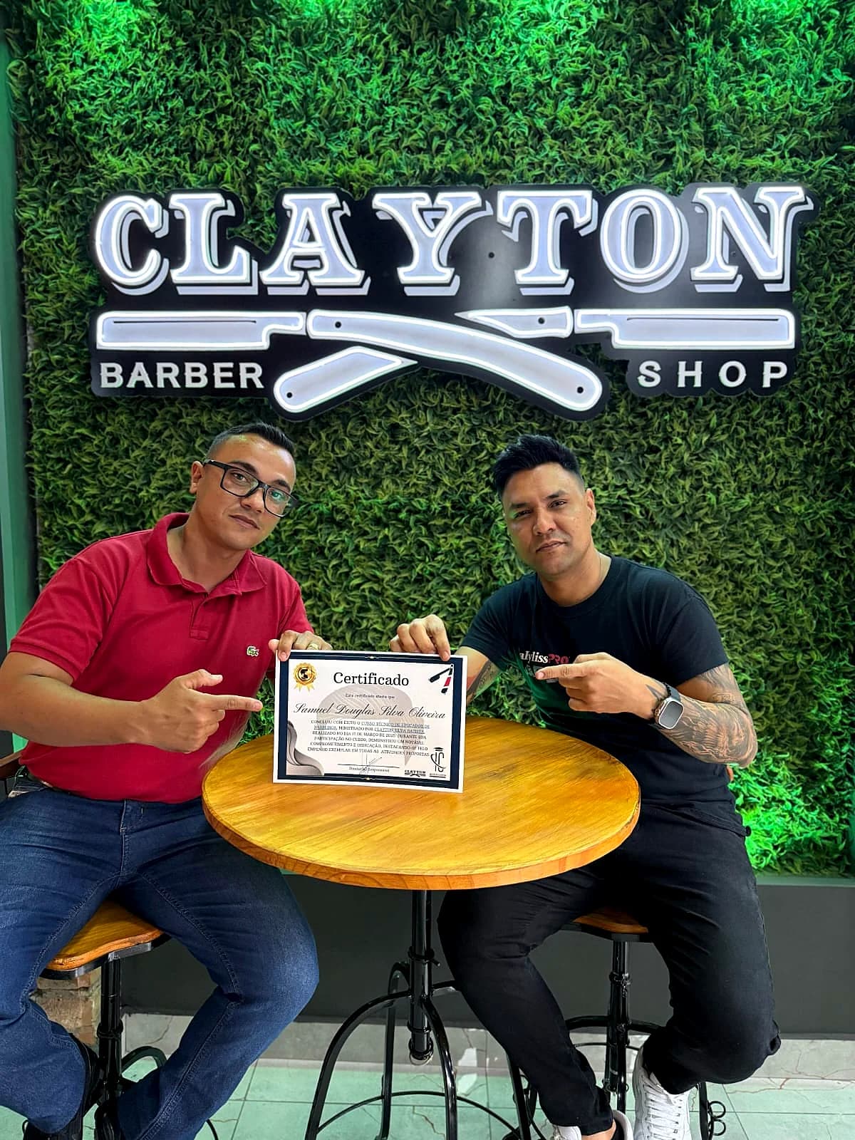 Certificado de aperfeicoamento profissional em barbearia